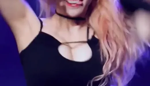 Cignatureジウォンおっぱいノーブラ動画｜かわいい乳揺れ