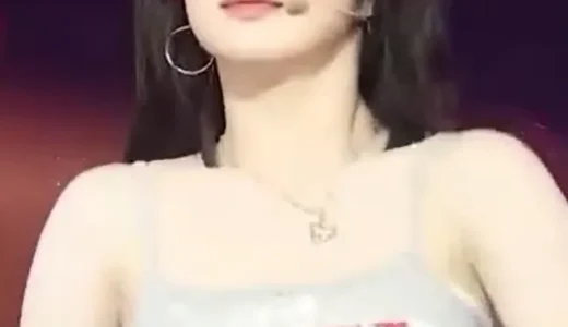 NMIXXへウォンおっぱいノーブラ動画｜かわいいK-POPダンス