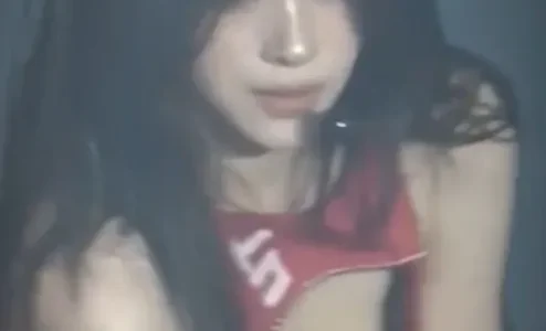 ITZYシン・リュジンおっぱい乳首エロ動画｜みえちゃうK-POPダンス